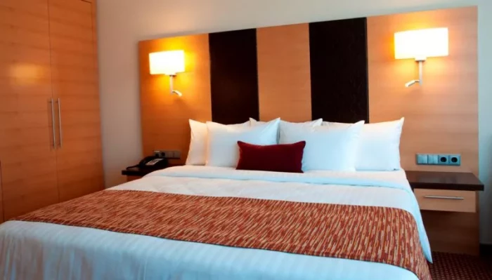 Гостиница COURTYARD BY MARRIOTT