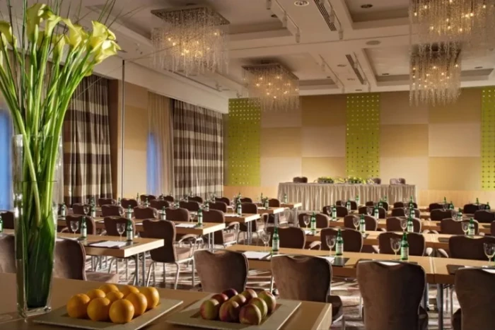 Гостиница SWISSOTEL Красные Холмы